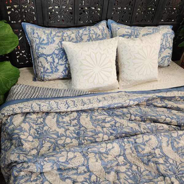 Master Printer Range...Blue Bird & White- Super King Quilt