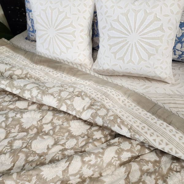 Master Printer Range...Sepia & White- Queen/King Quilt