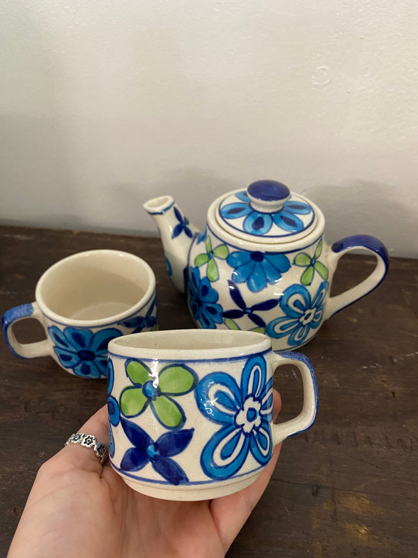 Ceramic Teapot & Cups Set