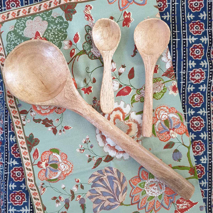 Basera is selling beautiful mango wood timber little spoon online in Australia