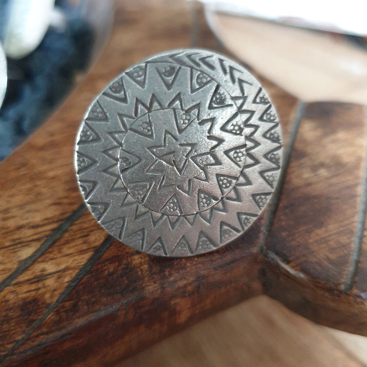 Basera is selling beautiful high quality silver rings online in Australia